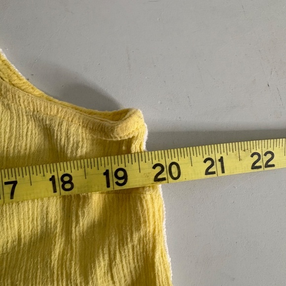 True Freedom Juniors Yellow White Blouse Tank Top Shirt - Picture 6 of 10